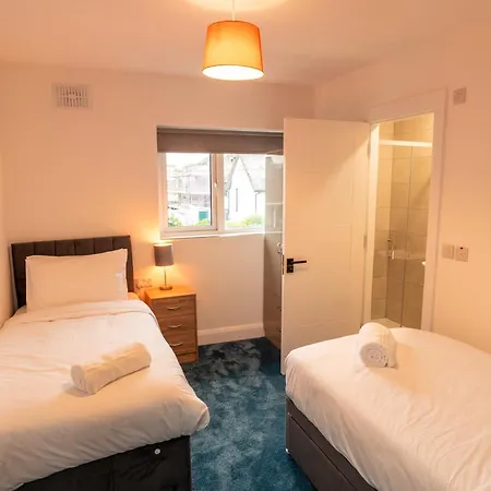 Guest house Westwood Court