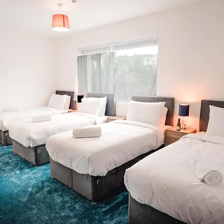 Guest house Westwood Court *